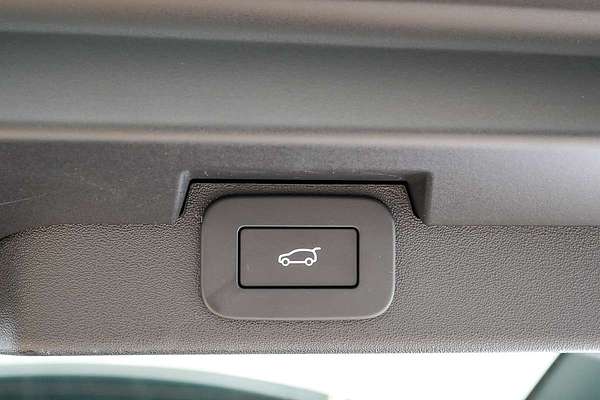 2024 Land Rover Discovery P360 Dynamic SE Series 5