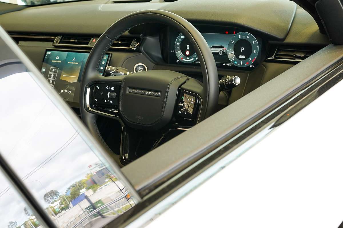 2024 Land Rover Range Rover Velar P250 Dynamic SE L560