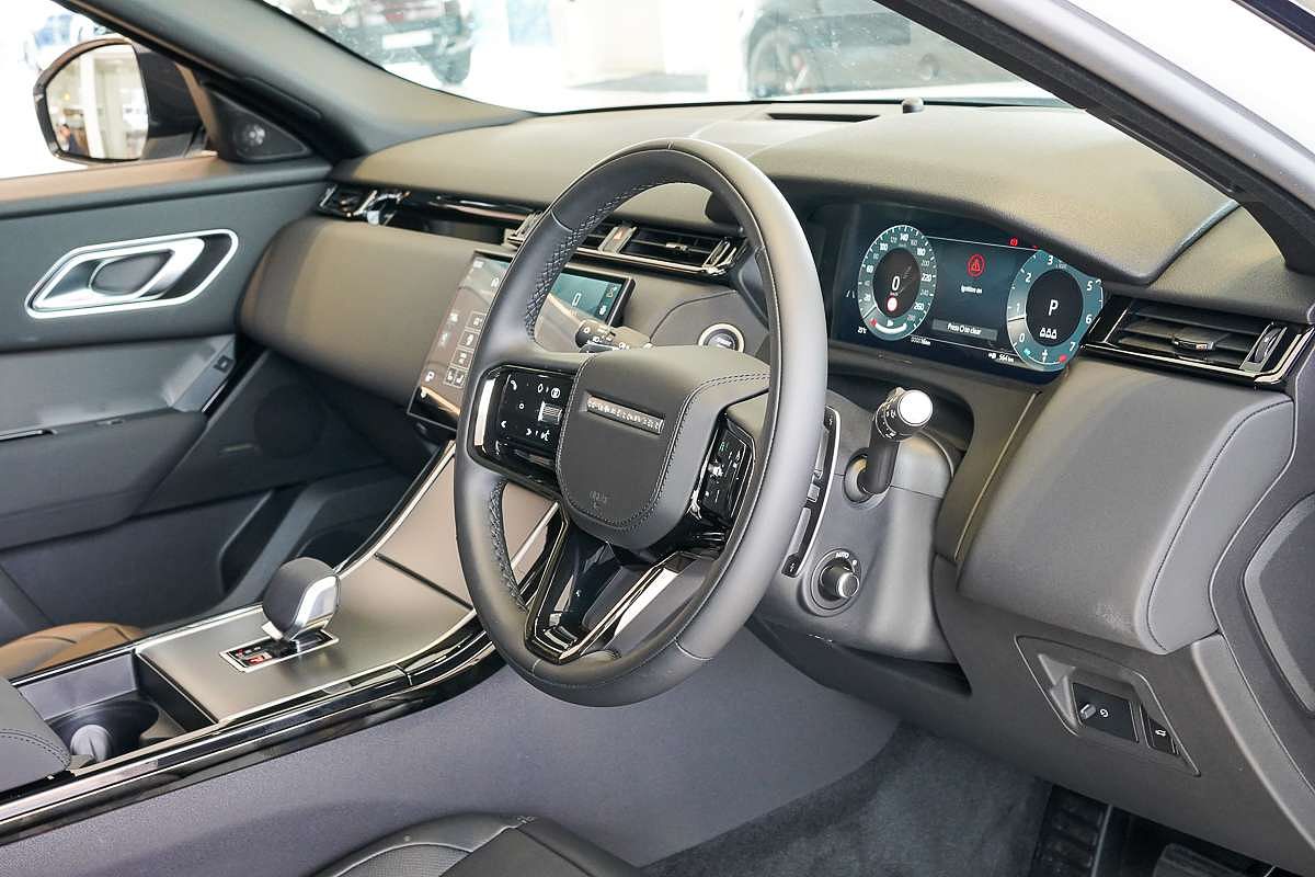 2024 Land Rover Range Rover Velar P250 Dynamic SE L560
