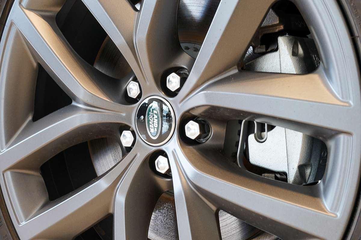 2024 Land Rover Range Rover Velar P250 Dynamic SE L560