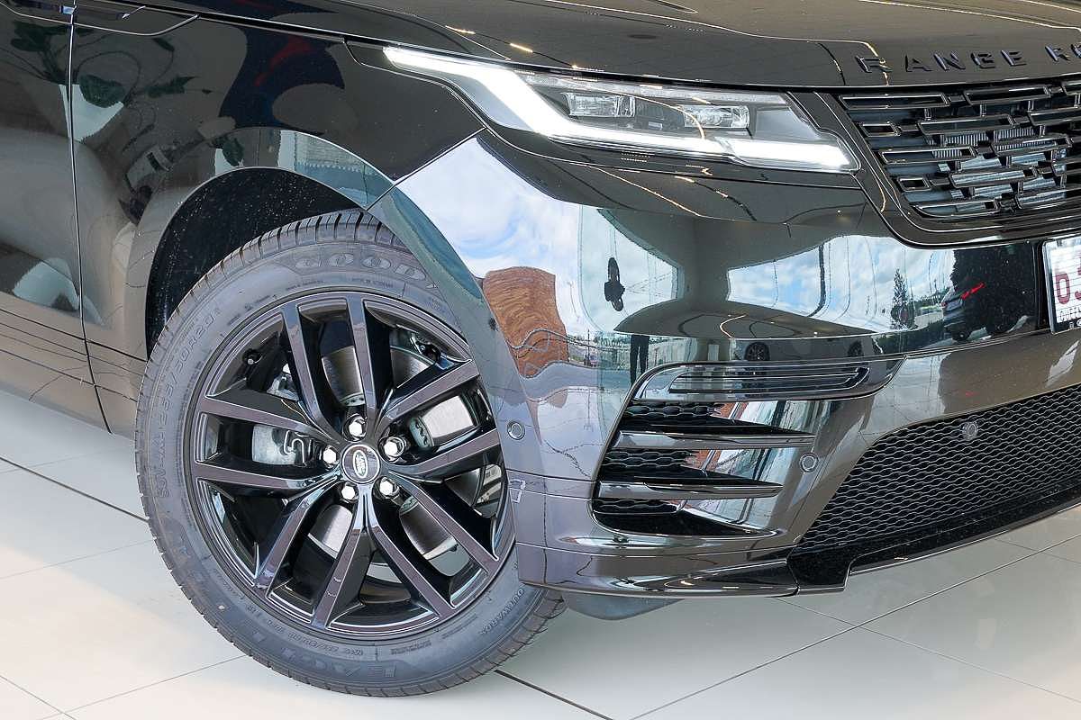 2024 Land Rover Range Rover Velar P250 Dynamic SE L560