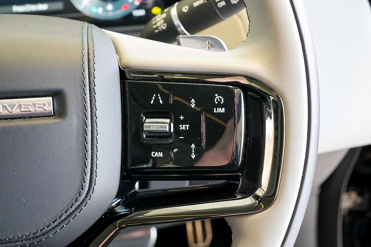 2024 Land Rover Range Rover Velar P250 Dynamic SE L560