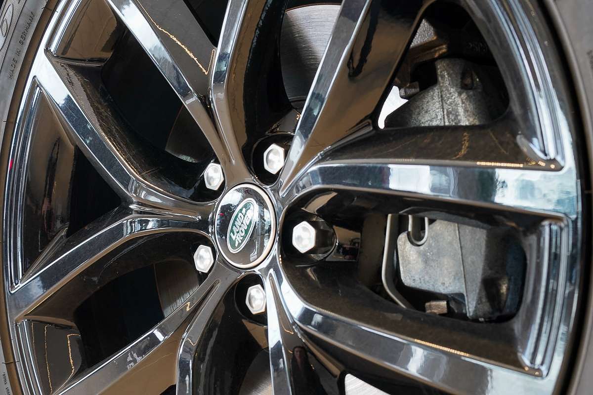 2024 Land Rover Range Rover Velar P250 Dynamic SE L560