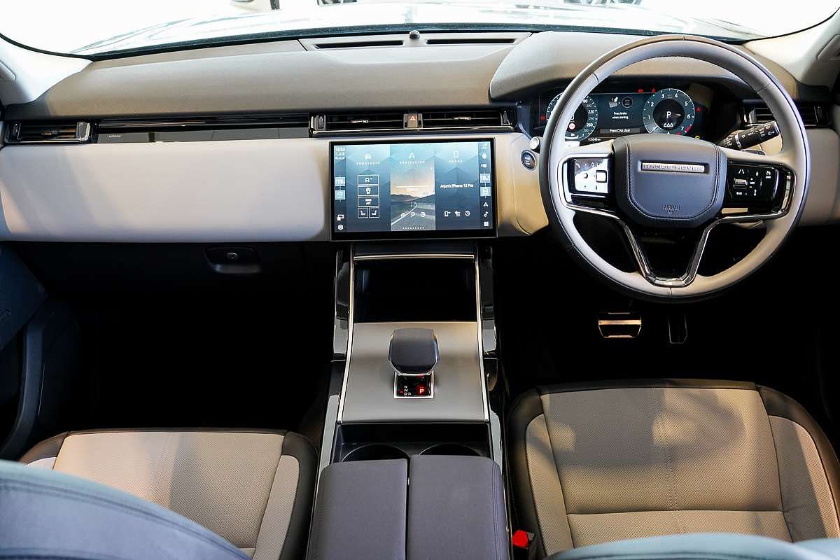 2024 Land Rover Range Rover Velar P250 Dynamic SE L560