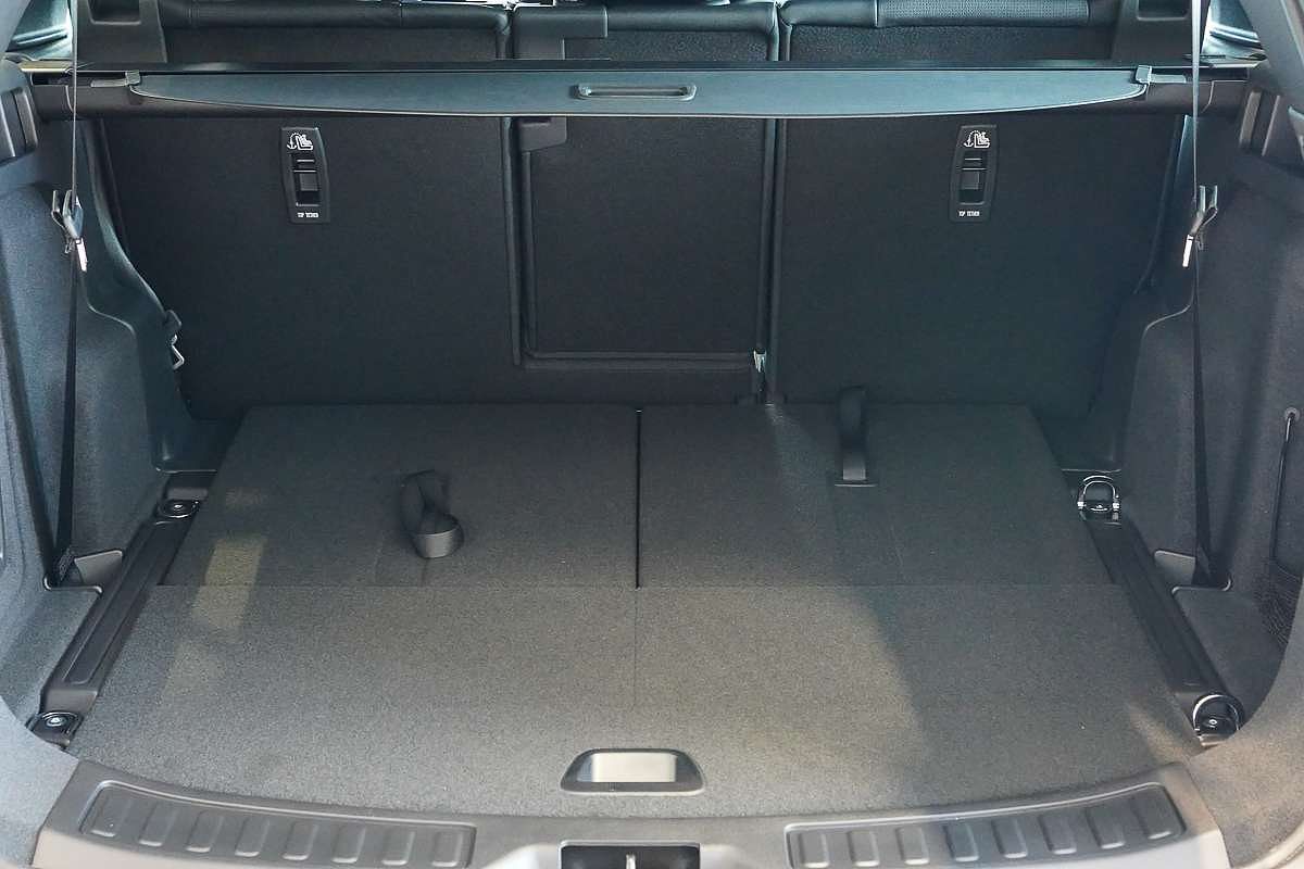 2024 Land Rover Discovery Sport P250 Dynamic SE L550