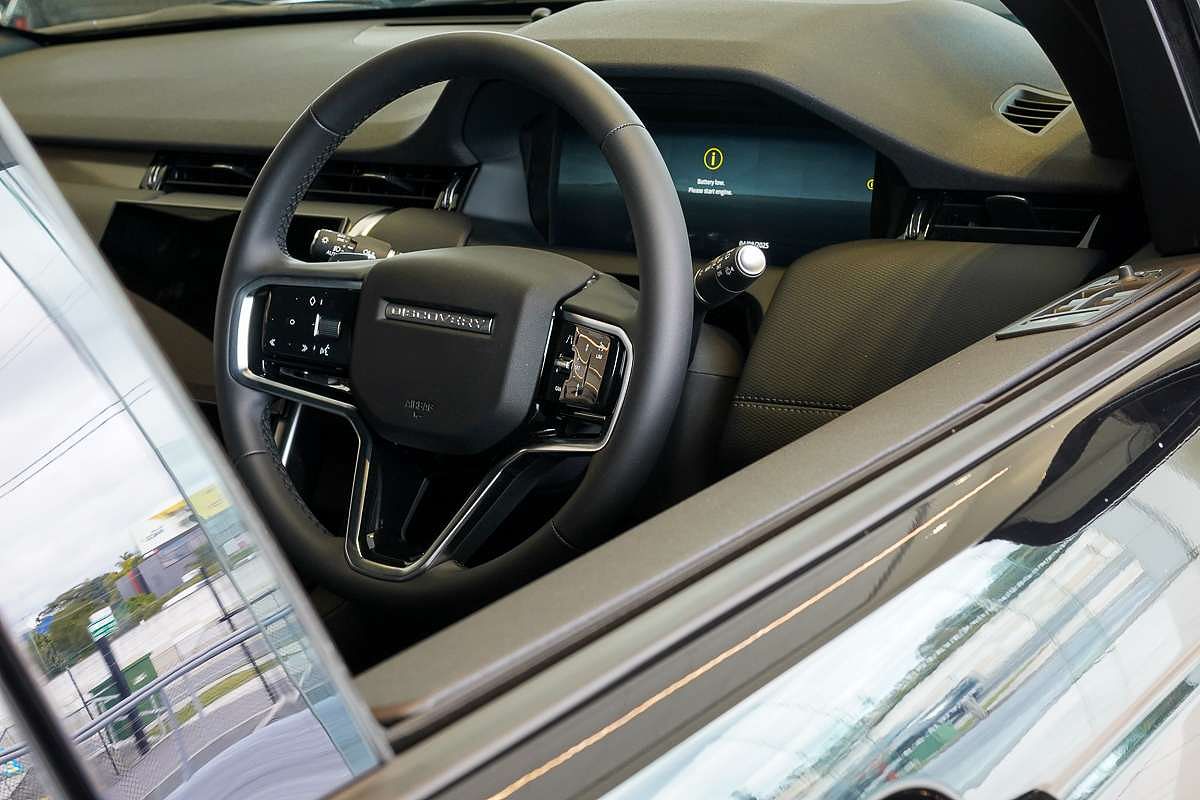 2024 Land Rover Discovery Sport P250 Dynamic SE L550