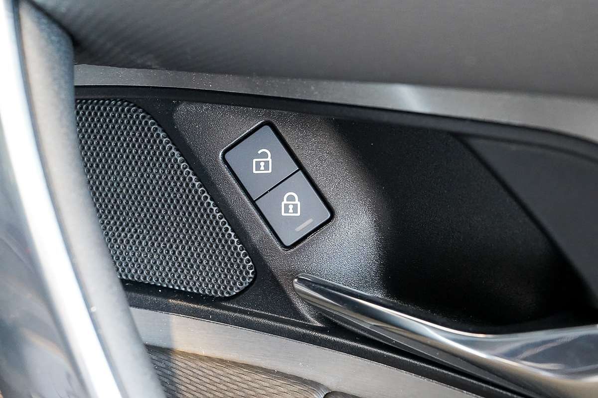 2024 Land Rover Discovery Sport P250 Dynamic SE L550