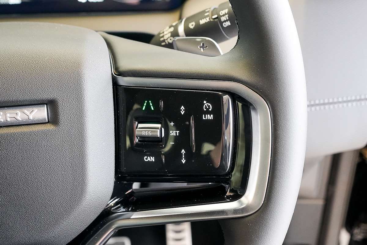 2024 Land Rover Discovery Sport P250 Dynamic SE L550