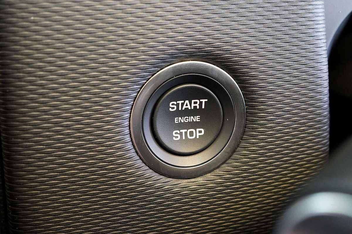 2024 Land Rover Discovery Sport P250 Dynamic SE L550