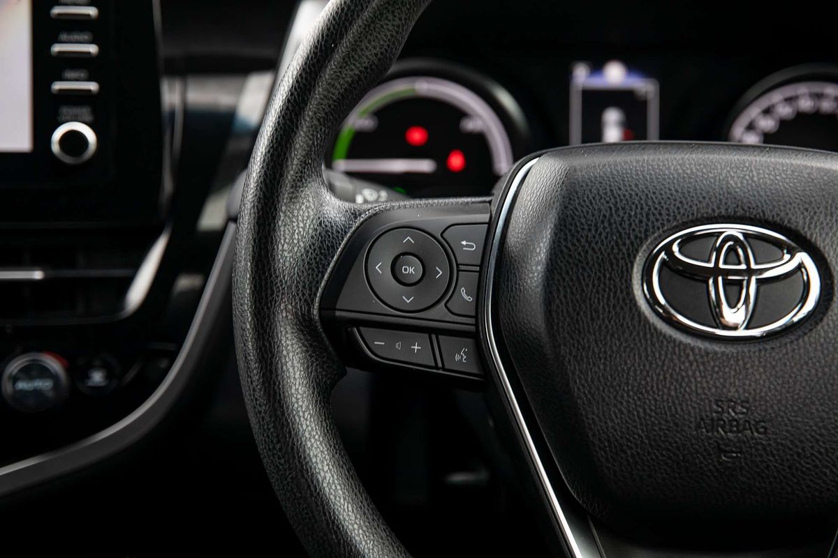 2021 Toyota Camry Ascent AXVH70R