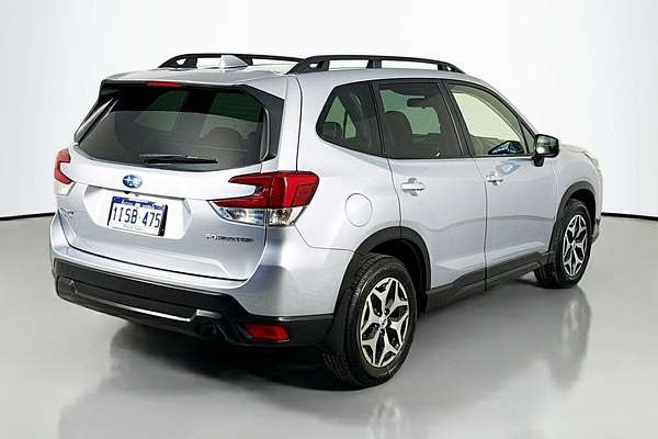 2023 Subaru Forester 2.5i S5