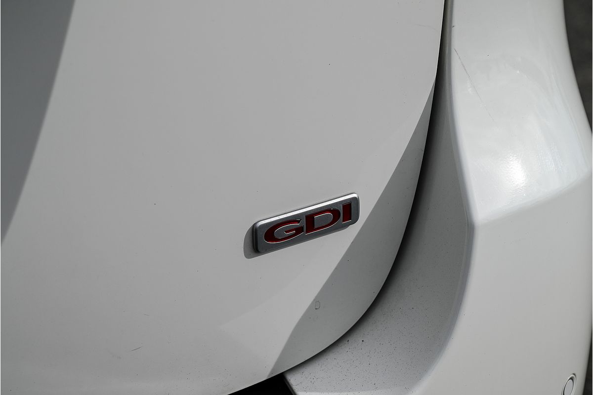 2017 Kia Carnival S YP