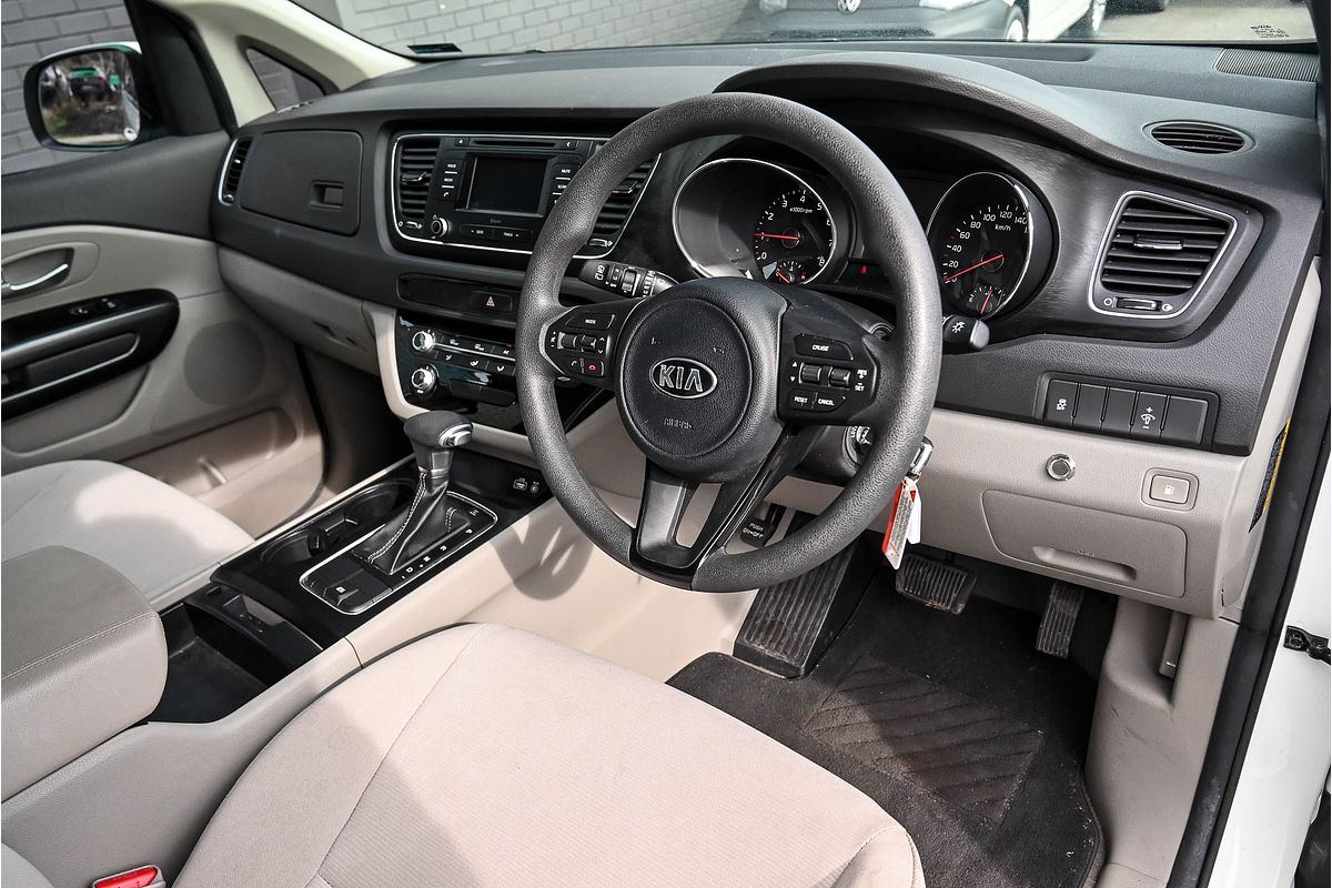 2017 Kia Carnival S YP