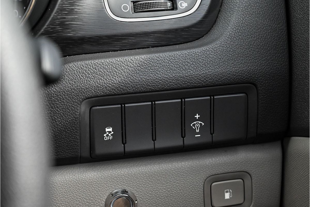 2017 Kia Carnival S YP