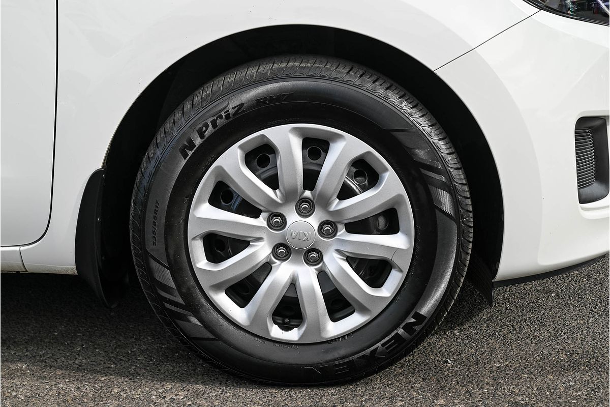 2017 Kia Carnival S YP