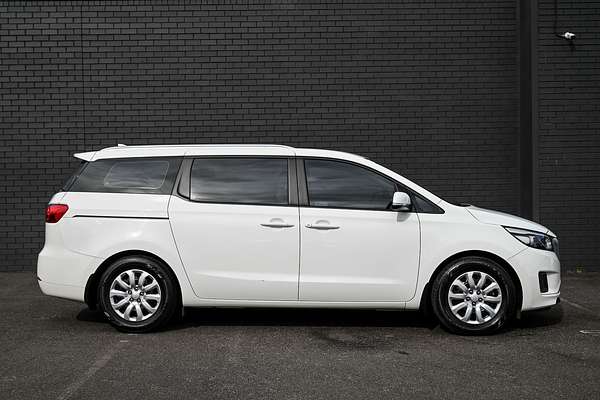 2017 Kia Carnival S YP
