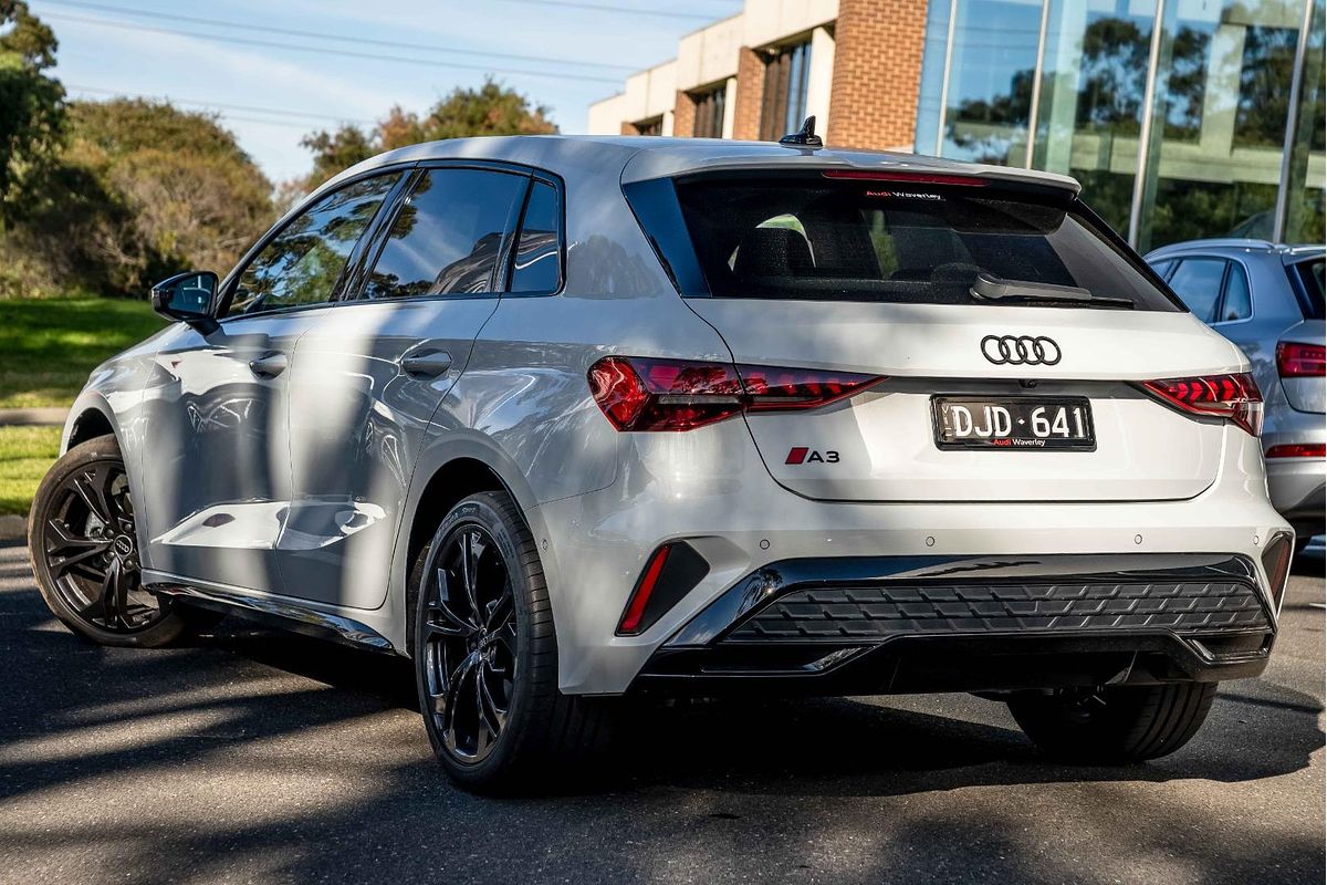 2024 Audi A3 35 TFSI S line GY