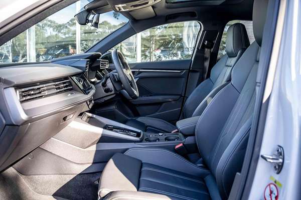 2024 Audi A3 35 TFSI S line GY