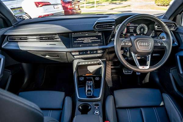 2024 Audi A3 35 TFSI S line GY