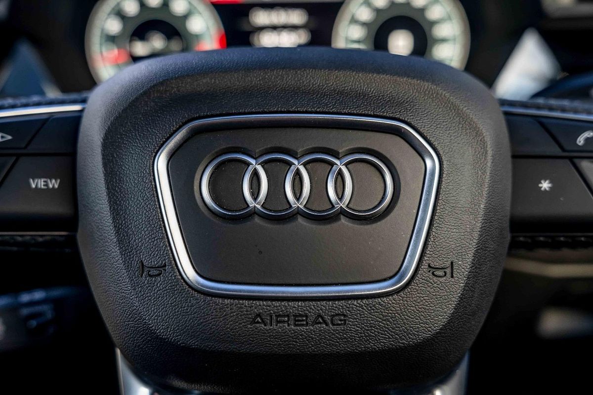2024 Audi A3 35 TFSI S line GY