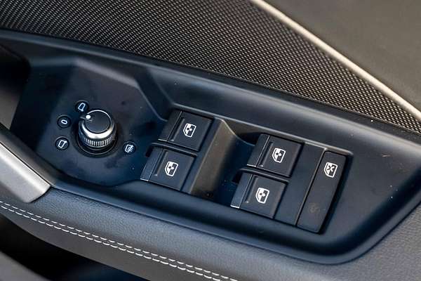 2024 Audi A3 35 TFSI S line GY