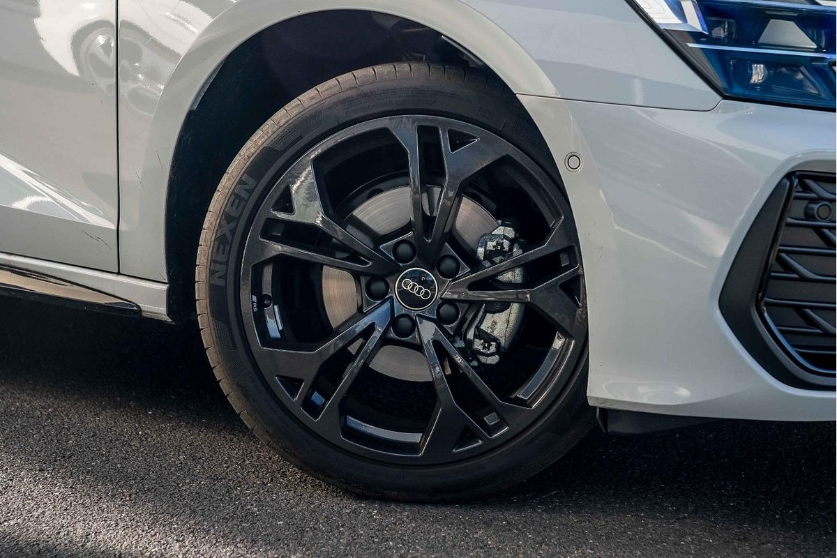 2024 Audi A3 35 TFSI S line GY
