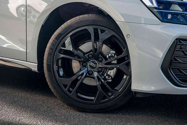 2024 Audi A3 35 TFSI S line GY