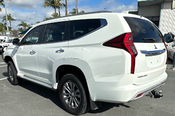 2021 Mitsubishi Pajero Sport GLX QF
