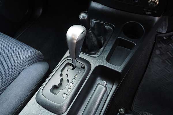 2015 Toyota Hilux SR5 KUN26R 4X4