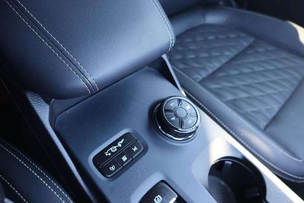 2023 Ford Everest Platinum 3.0L