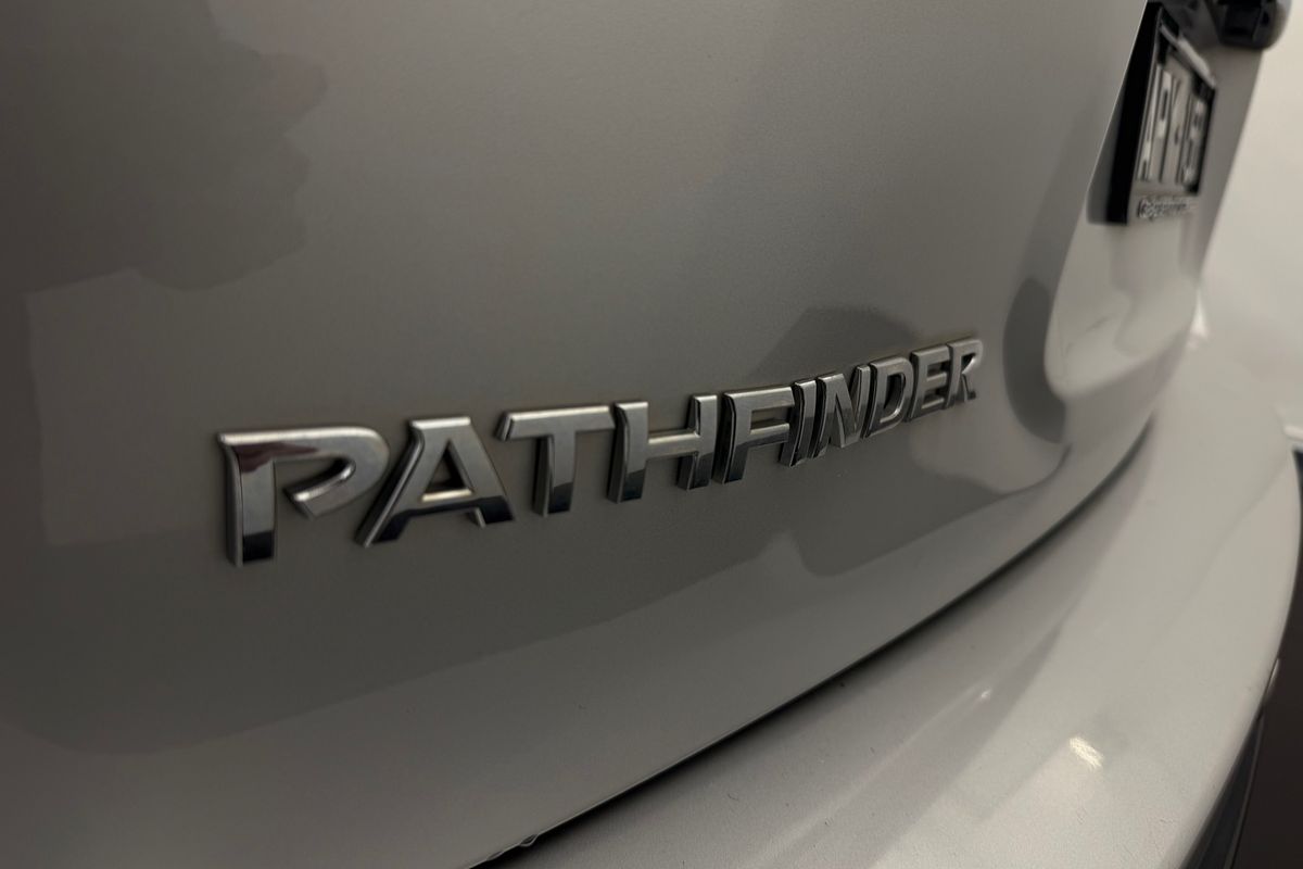 2017 Nissan Pathfinder ST R52 Series II