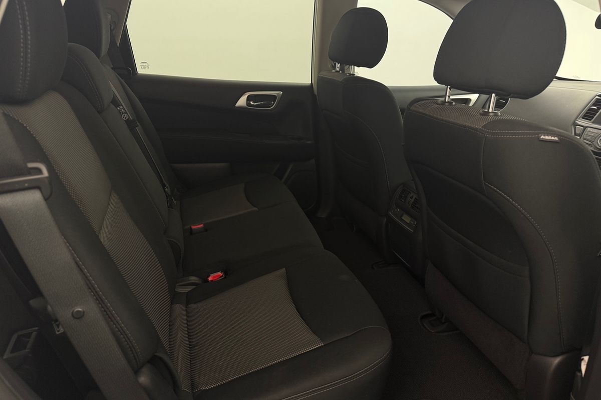 2017 Nissan Pathfinder ST R52 Series II