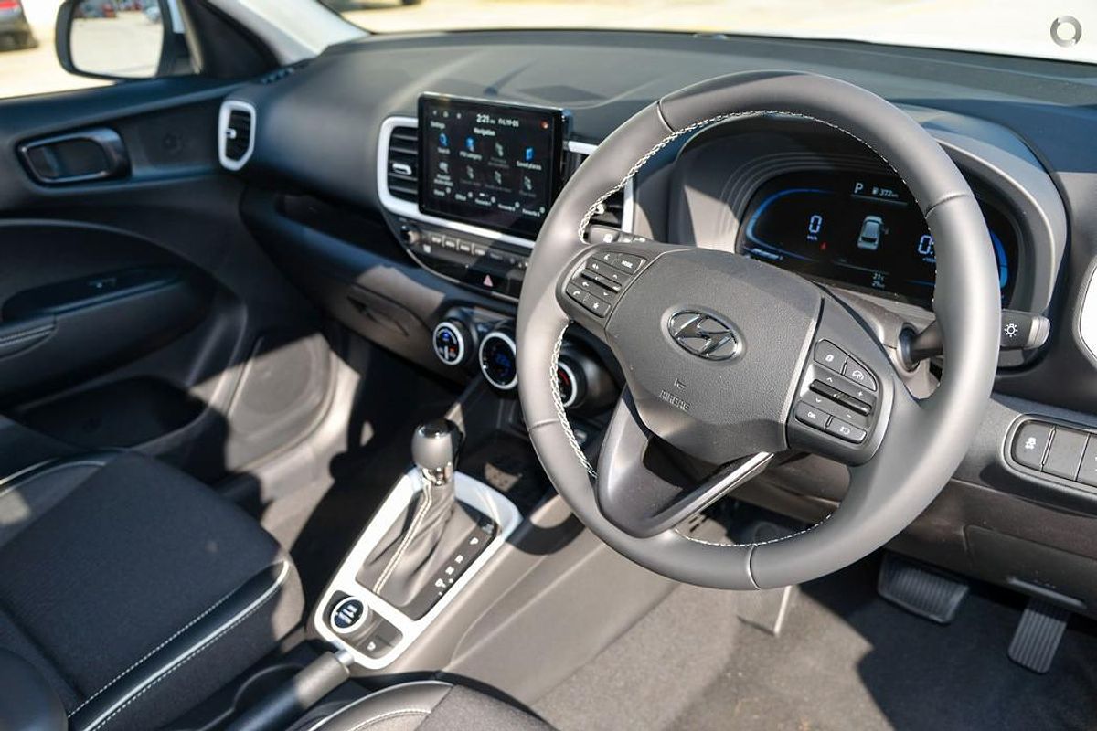 2025 Hyundai Venue Elite QX.V5