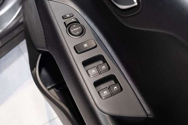 2025 Kia Stonic S YB