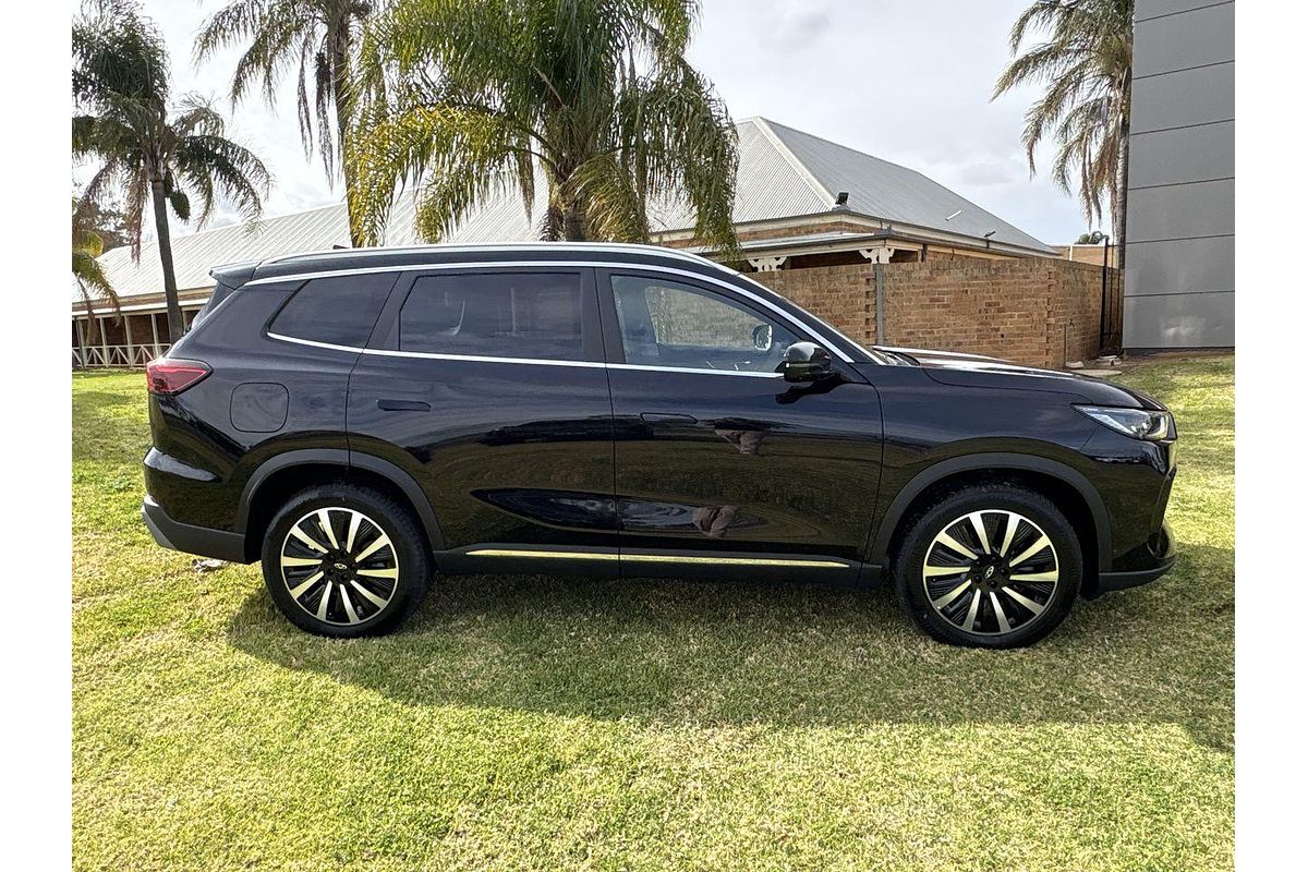 2025 Chery Tiggo 8 Super Hybrid Ultimate T31