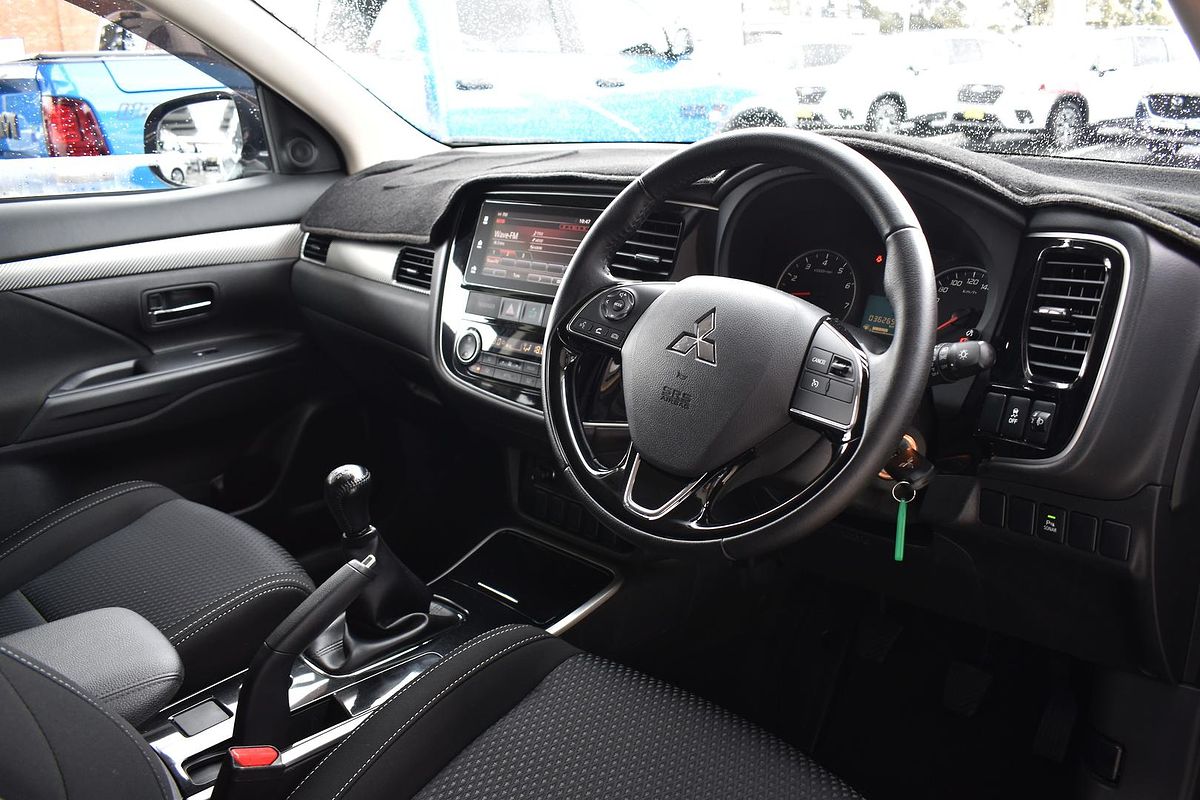 2016 Mitsubishi Outlander LS ZK