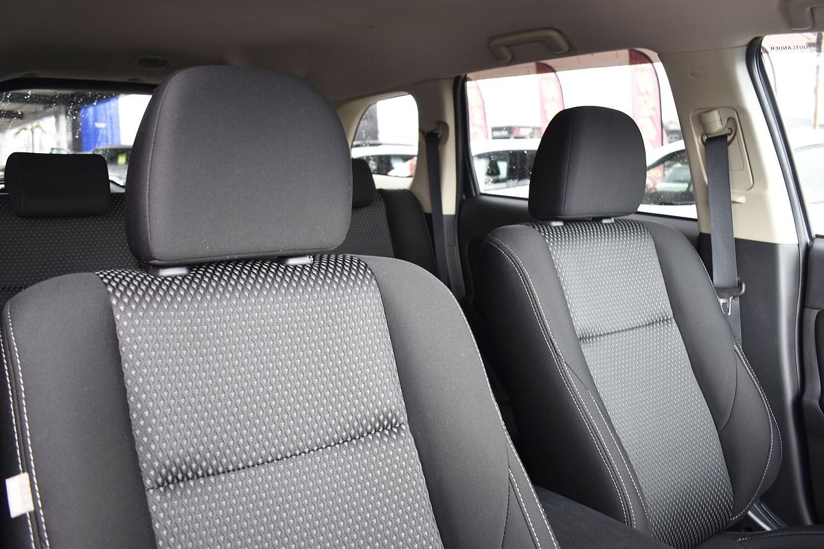 2016 Mitsubishi Outlander LS ZK