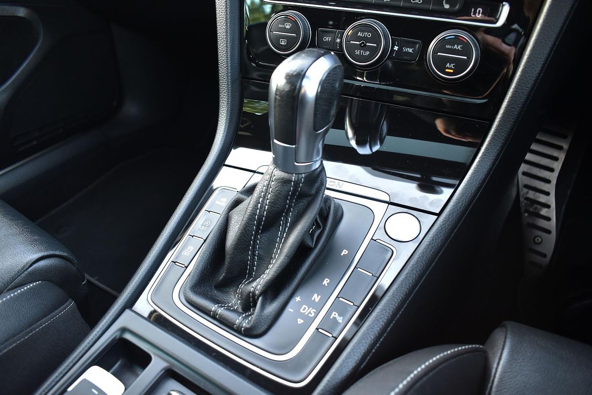 2014 Volkswagen Golf R 7