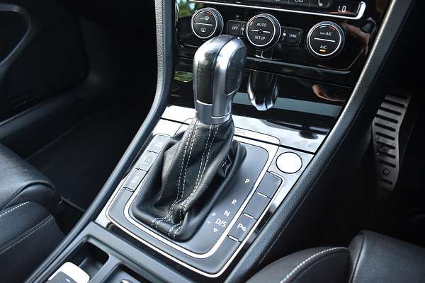 2014 Volkswagen Golf R 7