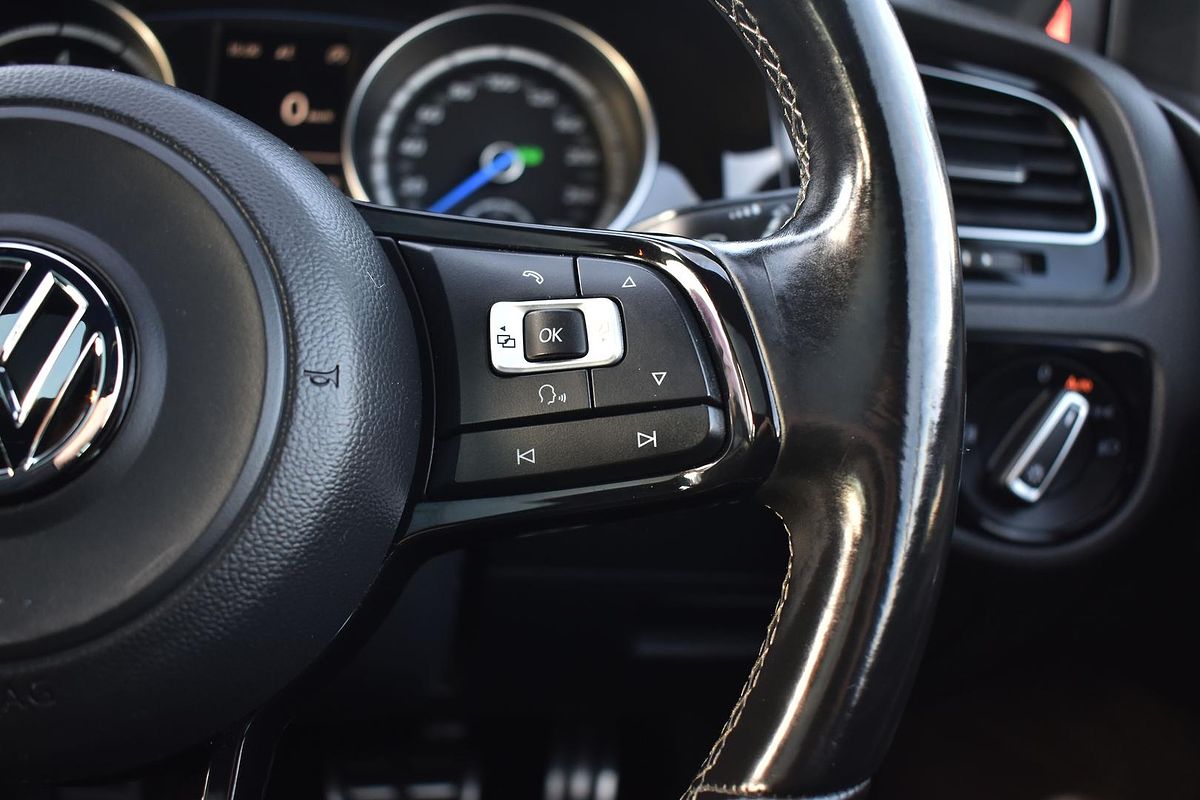2014 Volkswagen Golf R 7