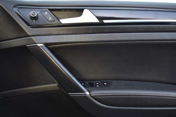 2014 Volkswagen Golf R 7