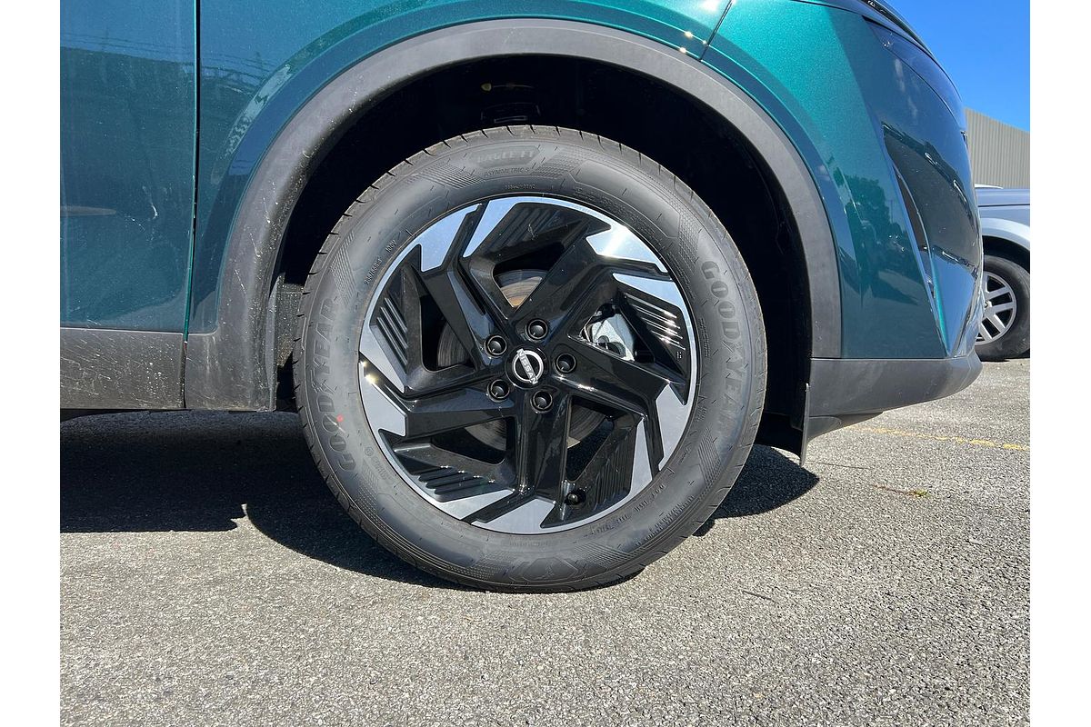 2025 Nissan QASHQAI ST-L J12