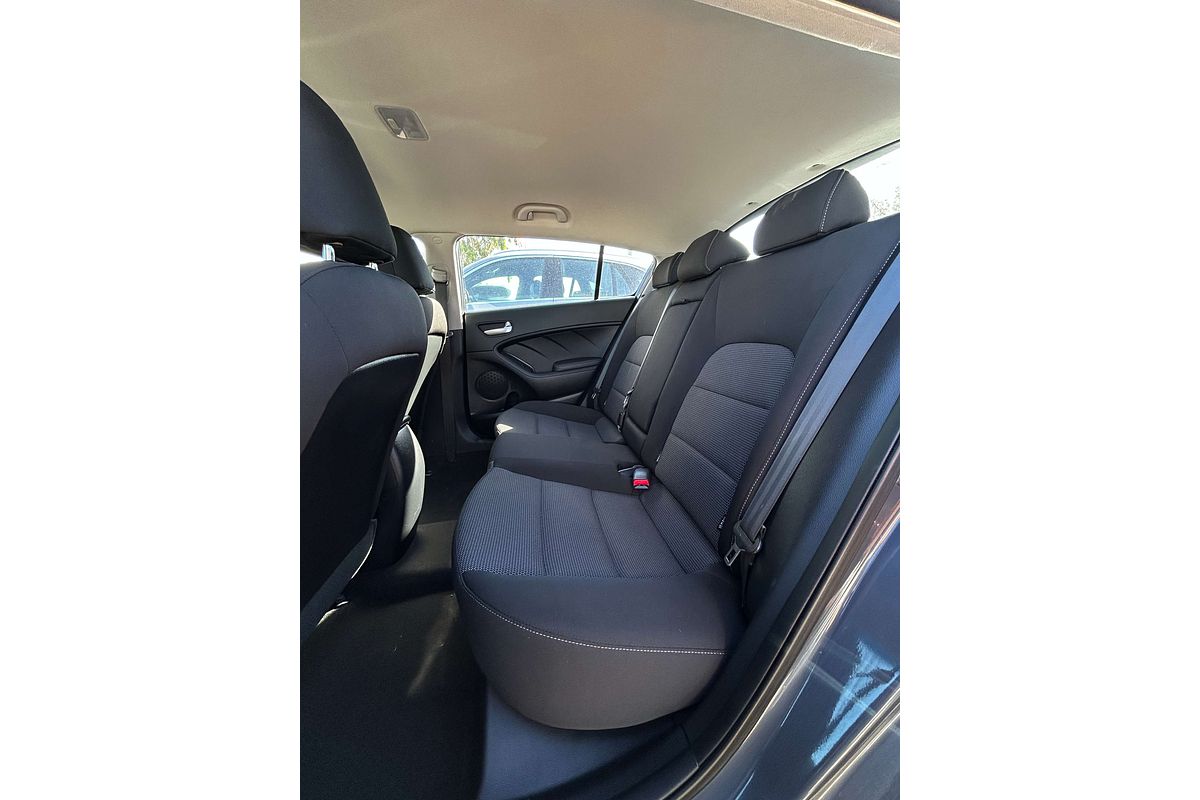 2017 Kia Cerato S YD