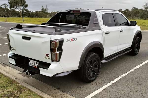 2022 Isuzu D-MAX X-TERRAIN 4X4