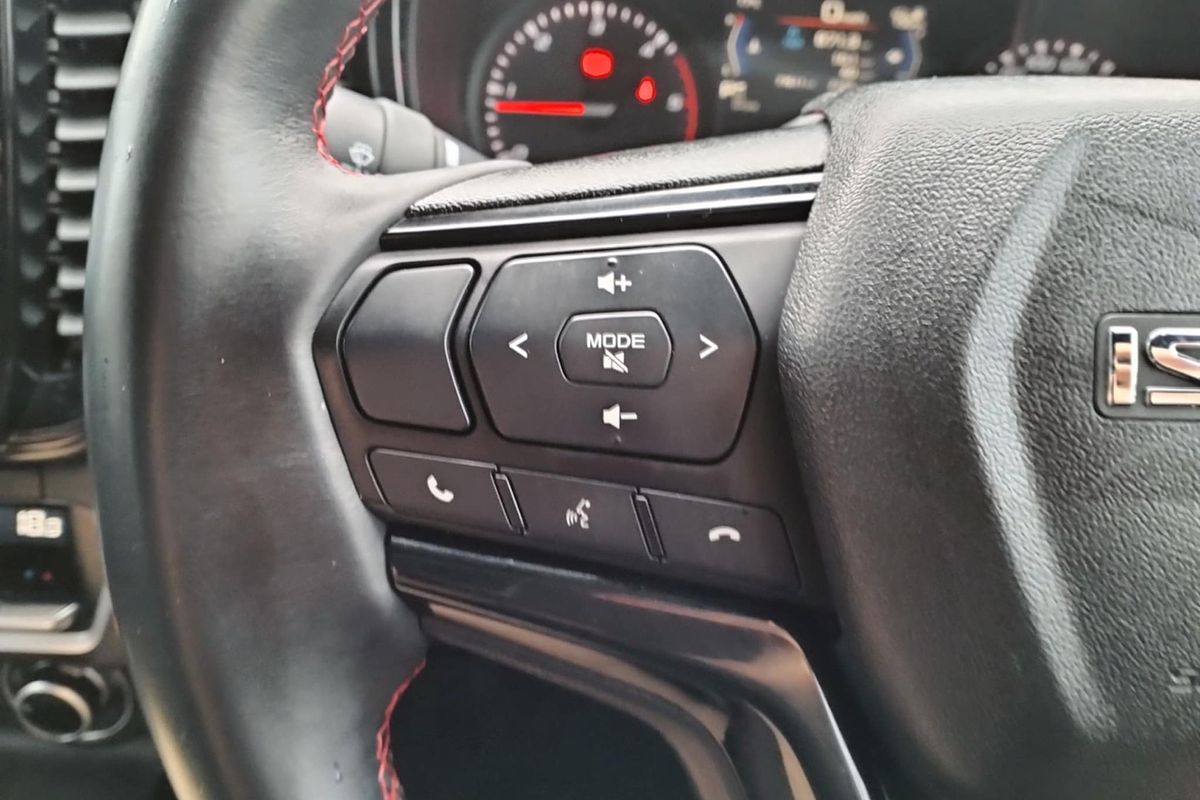 2022 Isuzu D-MAX X-TERRAIN 4X4