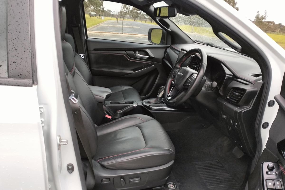 2022 Isuzu D-MAX X-TERRAIN 4X4