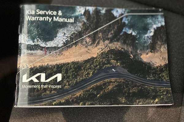 2023 Kia Carnival S KA4