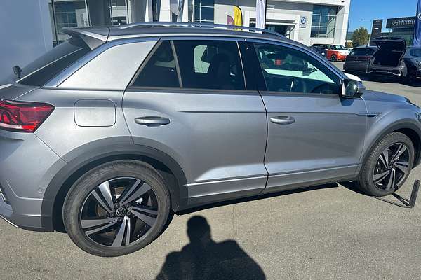 2025 Volkswagen T-Roc 140TSI R-Line D11