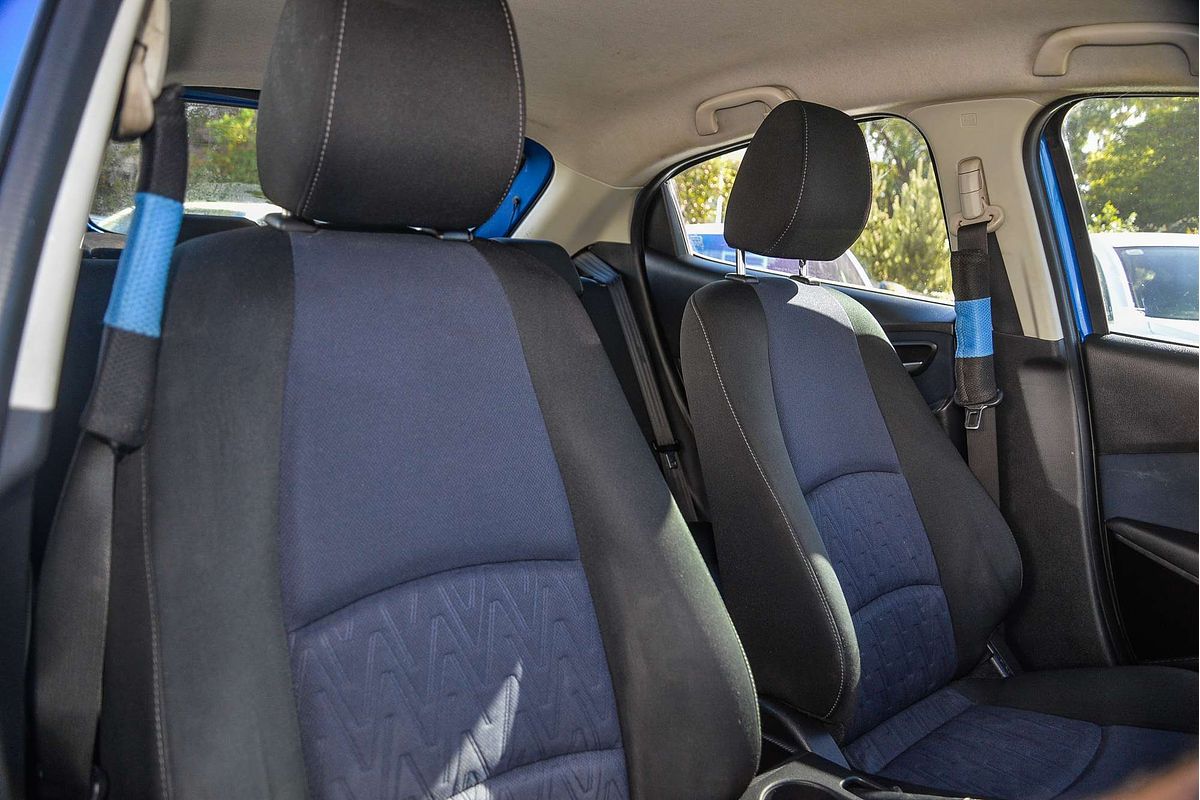 2015 Mazda 2 Maxx DJ Series