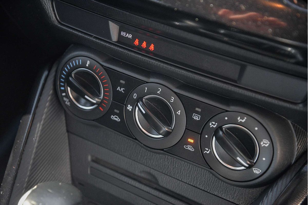 2015 Mazda 2 Maxx DJ Series